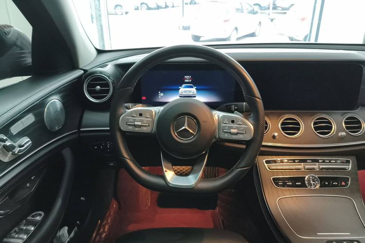 Used Mercedes-Benz E-Class 2019 Restyled E 300 L Sport Luxury Edition Steering Wheel