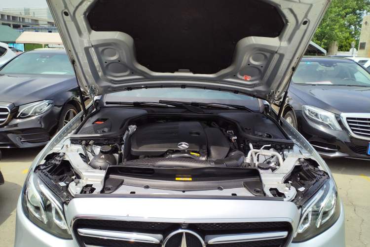 Used Mercedes-Benz E-Class 2019 E 260 Sport Edition Engine Bay