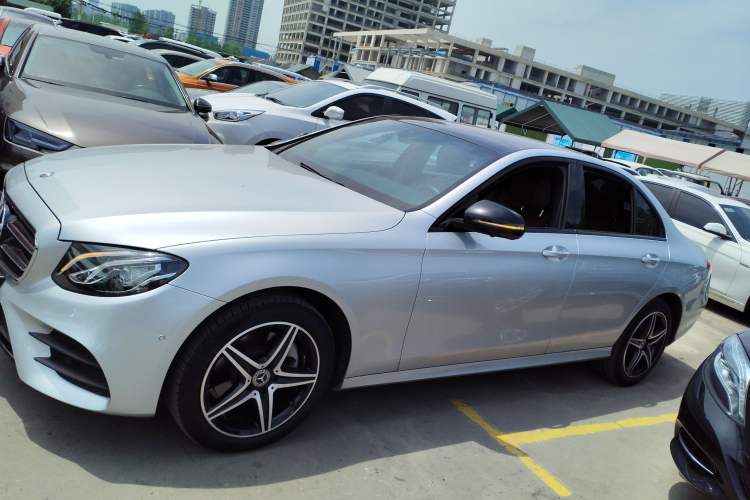 Used Mercedes-Benz E-Class 2019 E 260 Sport Edition Exterior 3
