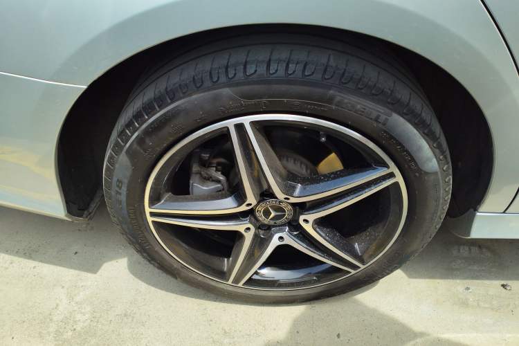 Used Mercedes-Benz E-Class 2019 E 260 Sport Edition Exterior 8
