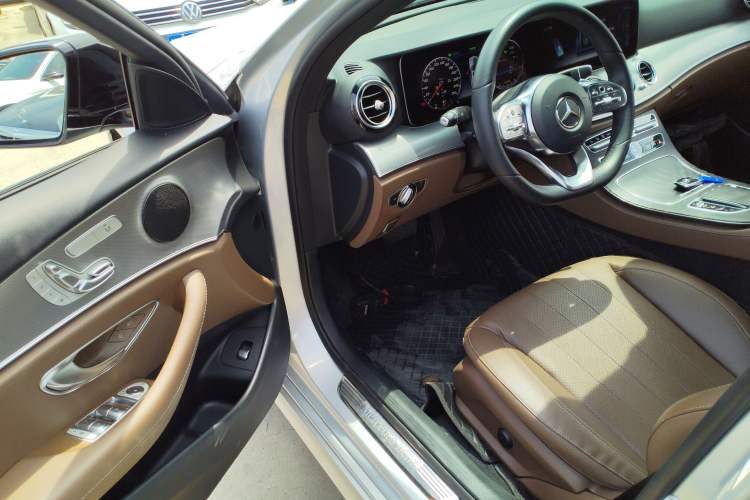 Used Mercedes-Benz E-Class 2019 E 260 Sport Edition Interior 3