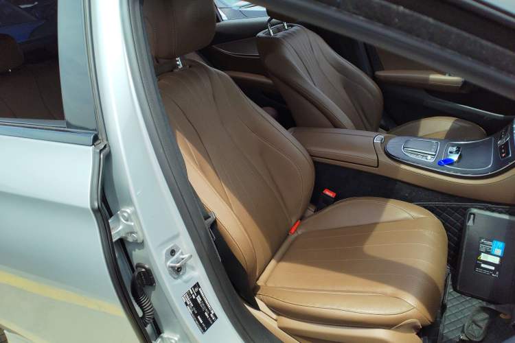 Used Mercedes-Benz E-Class 2019 E 260 Sport Edition Right Front Seat