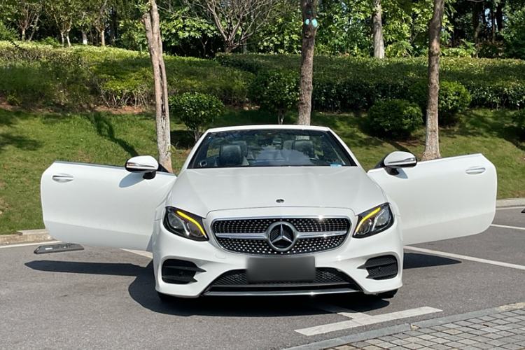 Used Mercedes-Benz E-Class 2020 E 260 Convertible Coupe Exterior 2