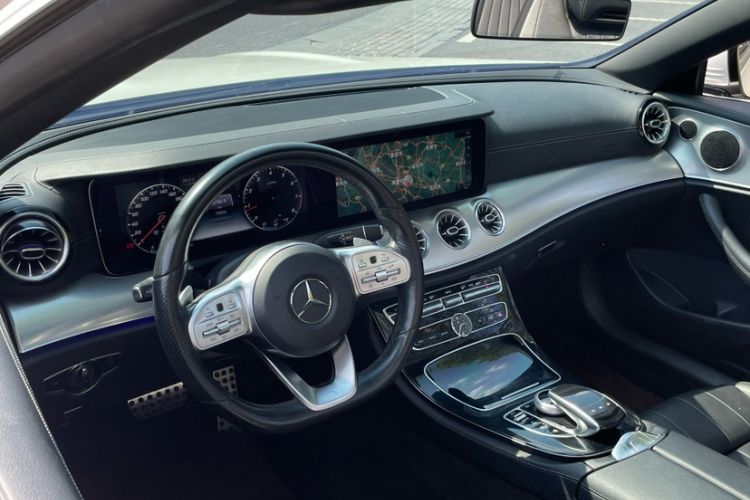 Used Mercedes-Benz E-Class 2020 E 260 Convertible Coupe Interior 11