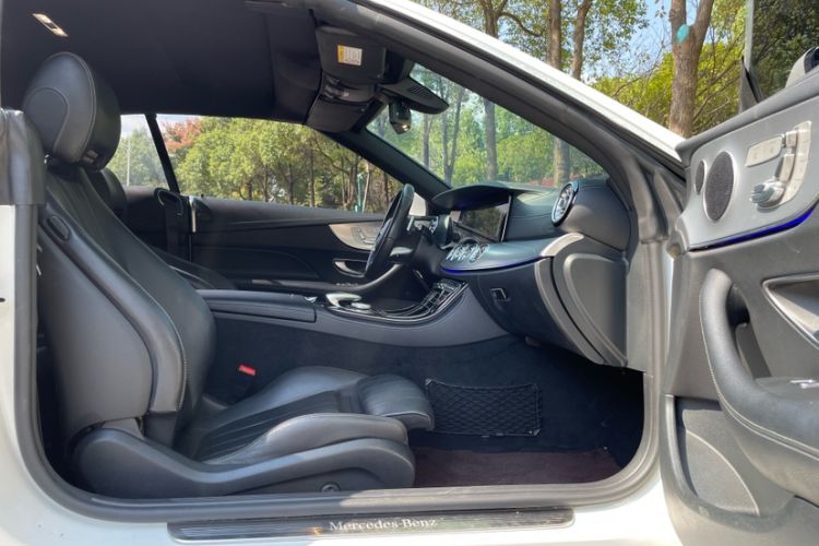 Used Mercedes-Benz E-Class 2020 E 260 Convertible Coupe Interior 7