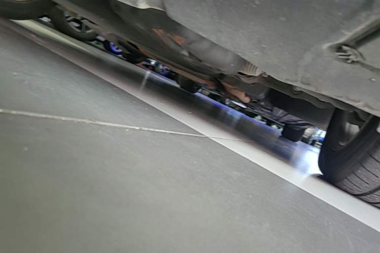 Used Mercedes-Benz E-Class 2004 E 240 Chassis Front Left