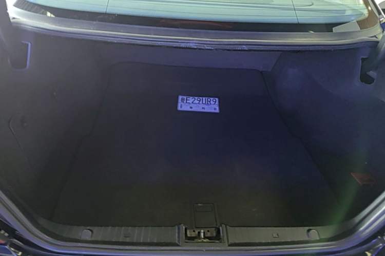 Used Mercedes-Benz E-Class 2004 E 240 Trunk