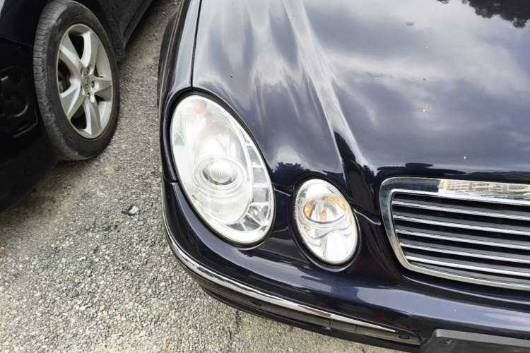 Used Mercedes-Benz E-Class 2004 E 240 Right Front Headlight