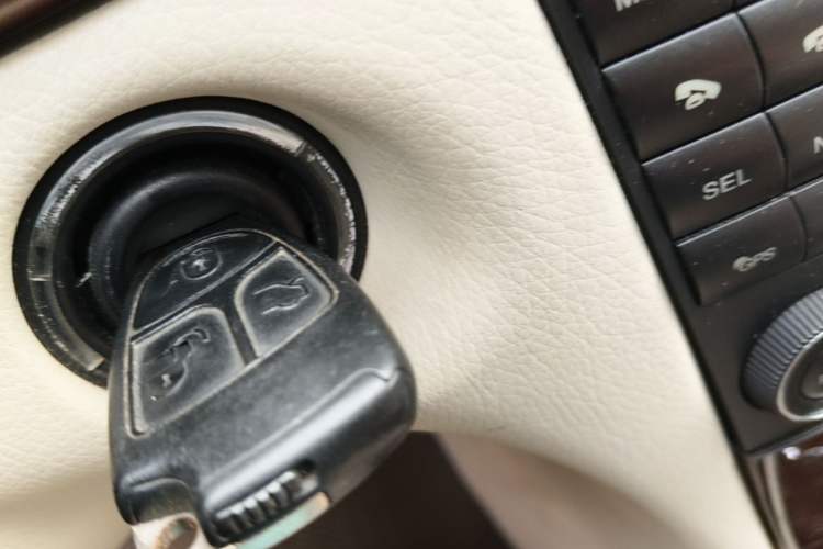 Used Mercedes-Benz E-Class 2004 E 240 Vehicle Key