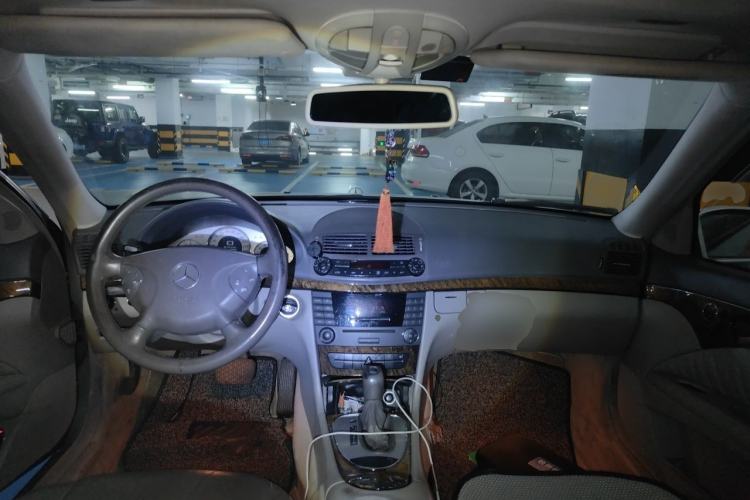 Used Mercedes-Benz E-Class 2004 E 240 Center Console