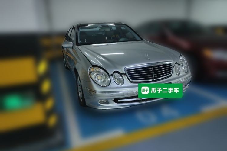 Used Mercedes-Benz E-Class 2004 E 240 Front Right 45 Deg