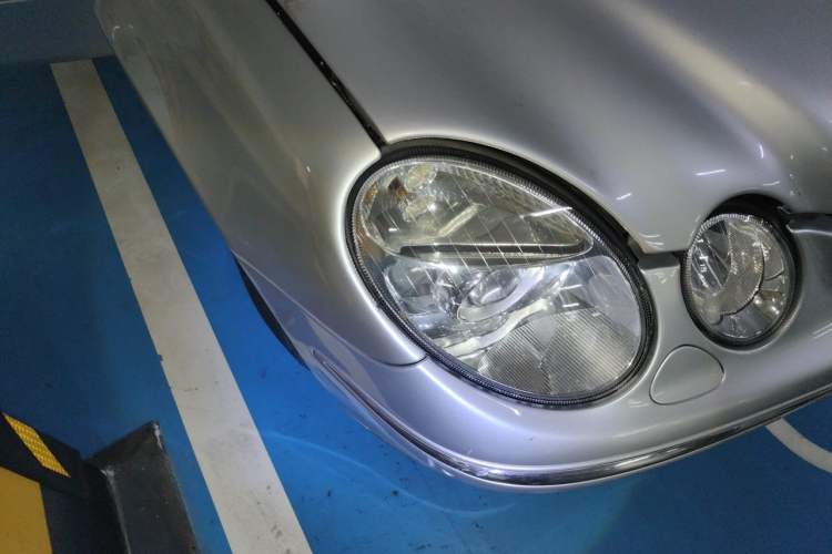Used Mercedes-Benz E-Class 2004 E 240 Right Front Headlight