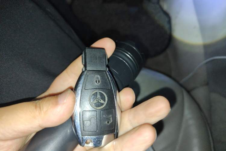 Used Mercedes-Benz E-Class 2004 E 240 Vehicle Key