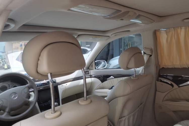 Used Mercedes-Benz E-Class  Headliner