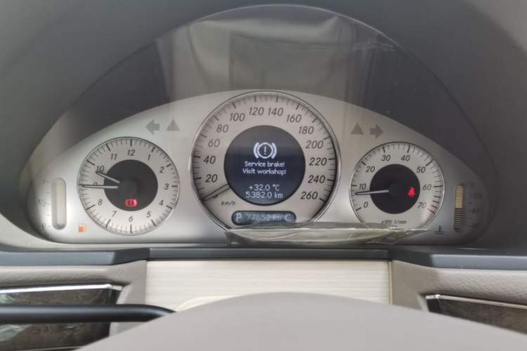 Used Mercedes-Benz E-Class  Instrument Cluster