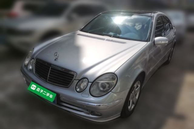 Mercedes-Benz E-Class Mercedes-Benz E-Class 2005 Model 2.6 Automatic d’occasion