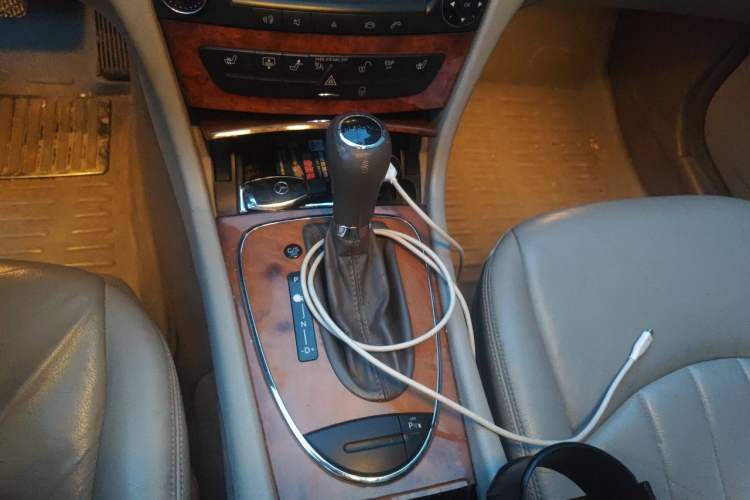 Used Mercedes-Benz E-Class 2006 E 280 Elegant Model Gear Lever