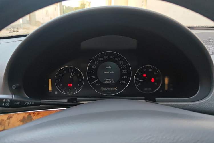 Used Mercedes-Benz E-Class 2006 E 280 Elegant Model Instrument Cluster