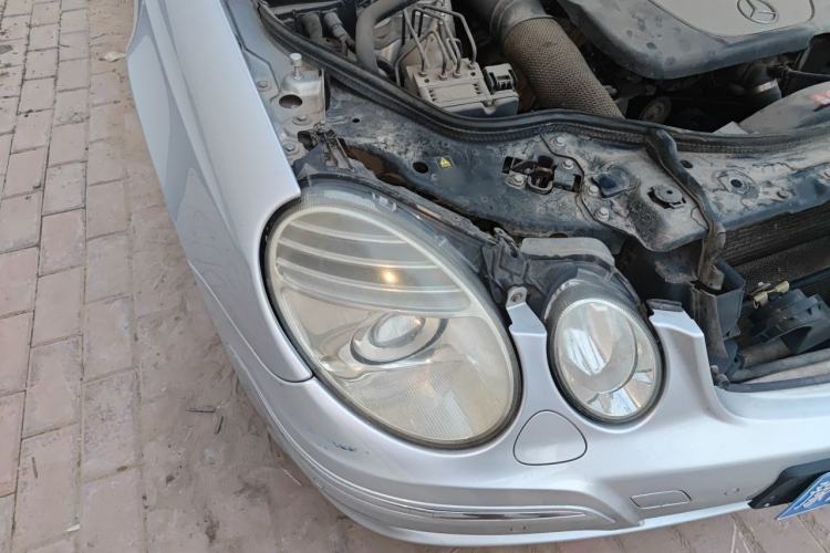 Used Mercedes-Benz E-Class 2006 E 280 Elegant Model Right Front Headlight