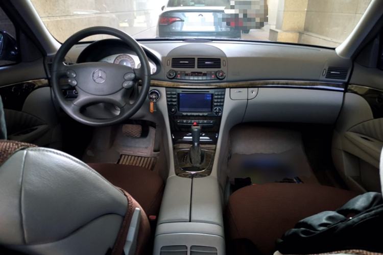 Used Mercedes-Benz E-Class 2007 E 280 Fashion Model Center Console