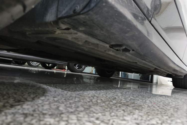 Used Mercedes-Benz E-Class 2007 E 230 Elegant Model Chassis Front Left
