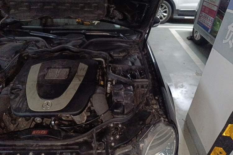 Used Mercedes-Benz E-Class 2007 E 230 Elegant Model Engine Bay Left