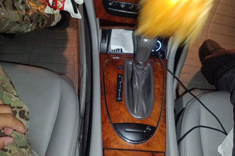 Used Mercedes-Benz E-Class 2007 E 230 Elegant Model Gear Lever