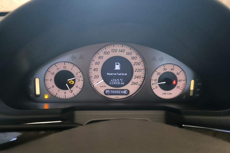 Used Mercedes-Benz E-Class 2007 E 280 Fashion Model Instrument Cluster