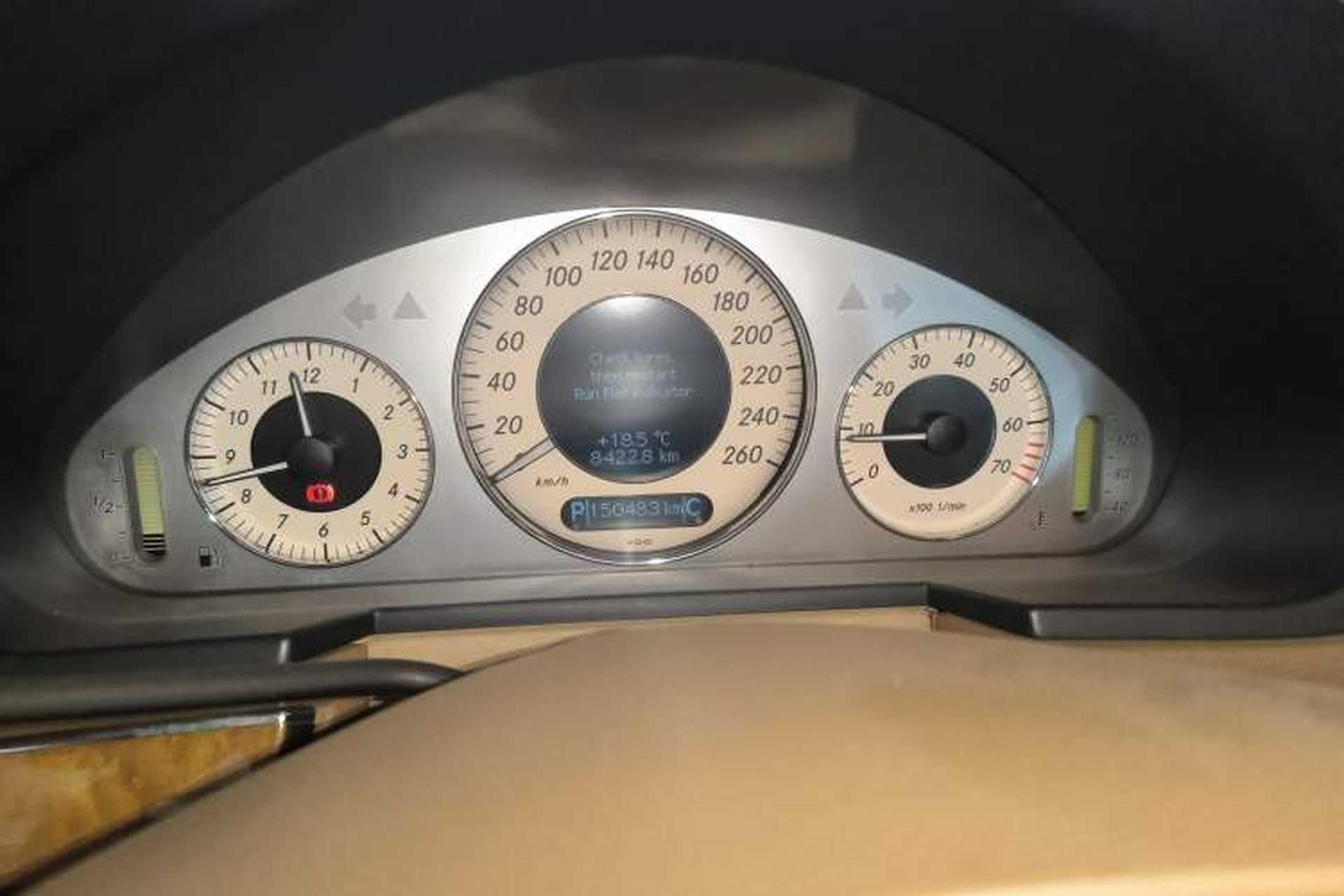 Used Mercedes-Benz E-Class 2007 E 280 Fashion Model Instrument Cluster