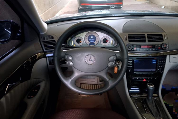 Used Mercedes-Benz E-Class 2007 E 280 Fashion Model Steering Wheel