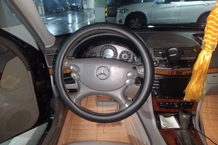 Used Mercedes-Benz E-Class 2007 E 230 Elegant Model Steering Wheel