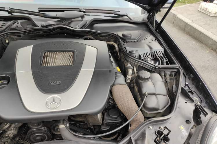 Used Mercedes-Benz E-Class 2007 E 280 Fashion Model Engine Bay Left