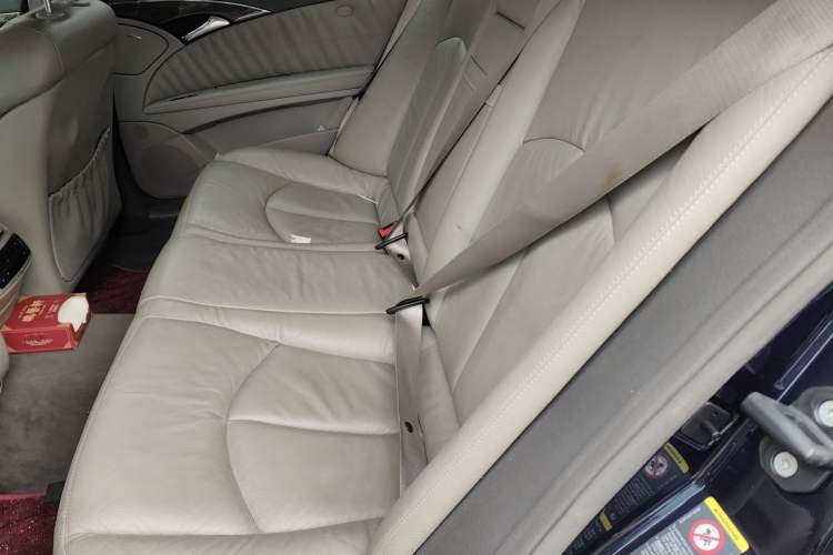 Used Mercedes-Benz E-Class 2007 E 280 Fashion Model Left Rear Seat