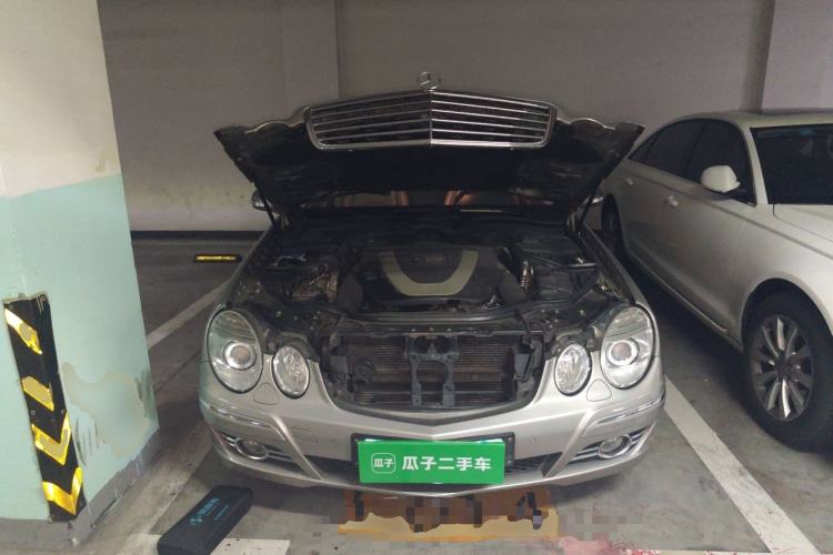 Used Mercedes-Benz E-Class 2007 E 280 Fashion Model Engine Bay