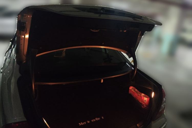 Used Mercedes-Benz E-Class 2007 E 280 Fashion Model Trunk