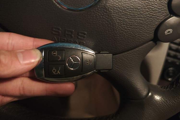 Used Mercedes-Benz E-Class 2007 E 280 Fashion Model Vehicle Key