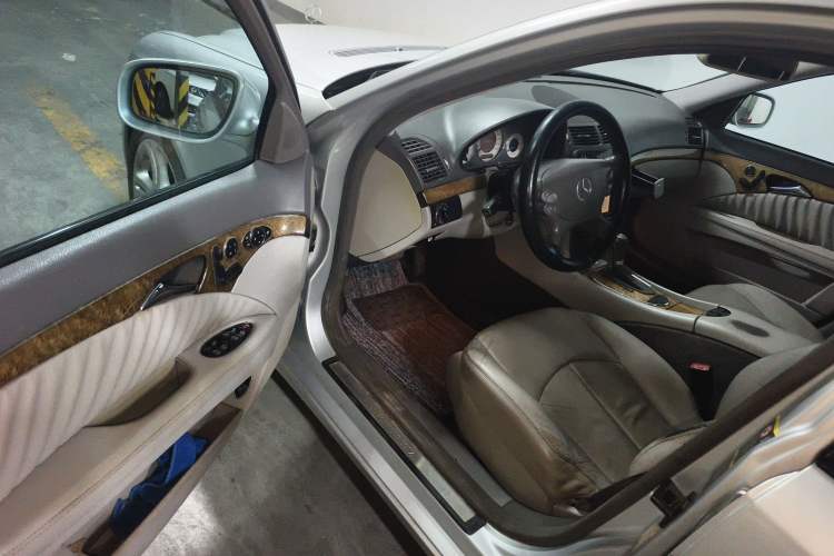 Used Mercedes-Benz E-Class 2007 E 230 Fashion Model Driver Seat