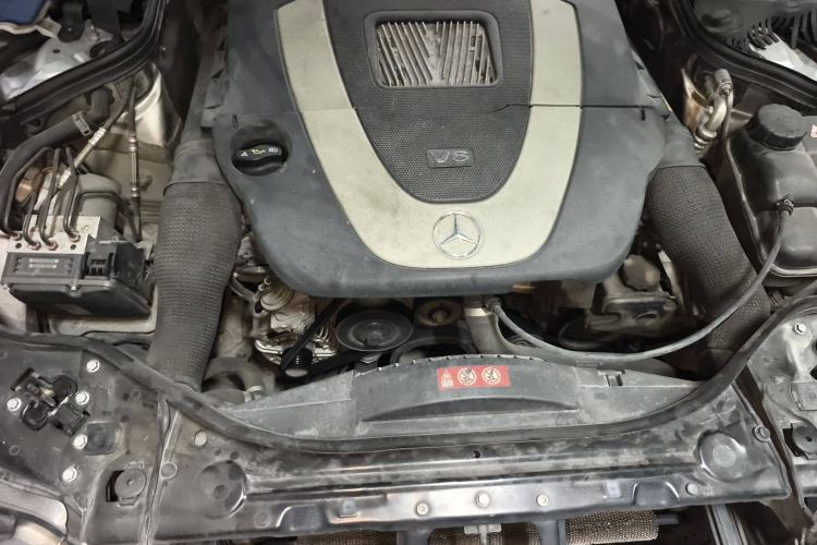 Used Mercedes-Benz E-Class 2007 E 230 Fashion Model Engine Bay