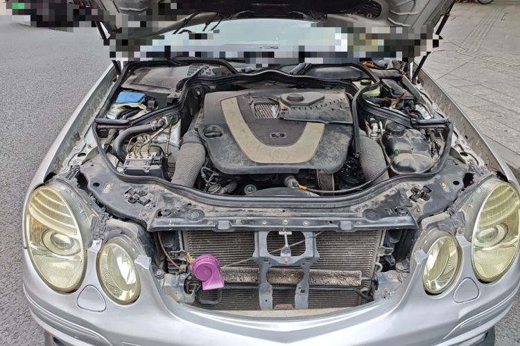 Used Mercedes-Benz E-Class 2007 E 230 Elegant Model Engine Bay