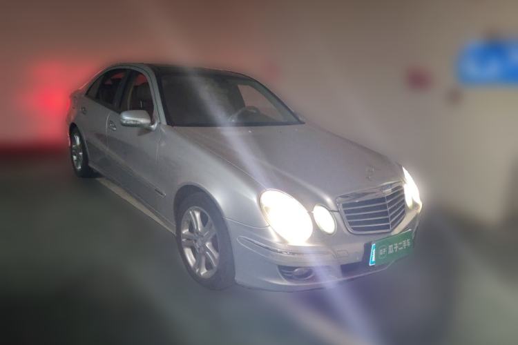 Used Mercedes-Benz E-Class 2007 E 280 Fashion Model Front Right 45 Deg
