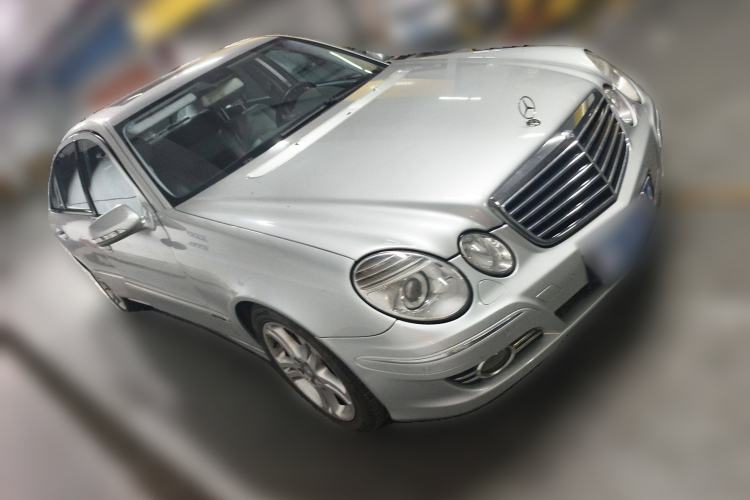 Used Mercedes-Benz E-Class 2007 E 230 Fashion Model Front Right 45 Deg