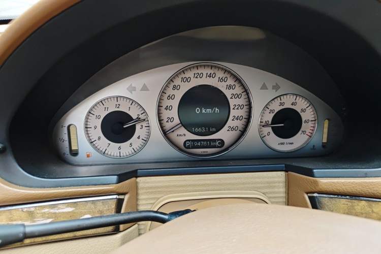 Used Mercedes-Benz E-Class 2007 E 230 Elegant Model Instrument Cluster