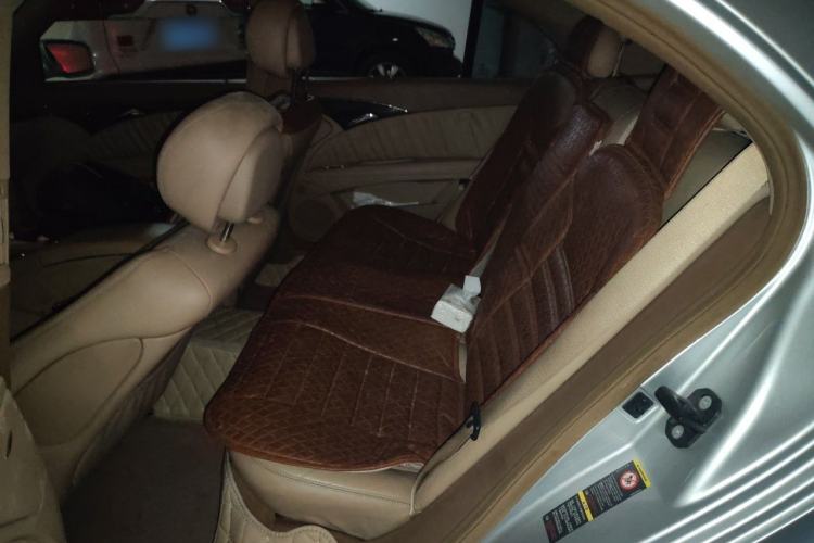 Used Mercedes-Benz E-Class 2007 E 280 Fashion Model Left Rear Seat