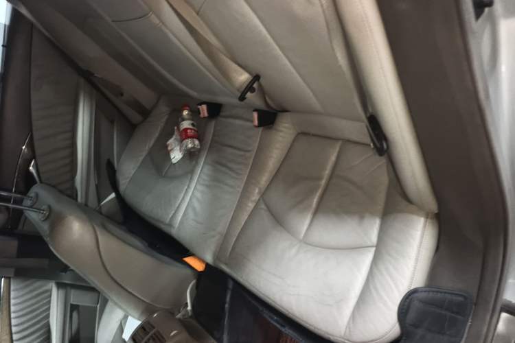 Used Mercedes-Benz E-Class 2007 E 230 Fashion Model Left Rear Seat