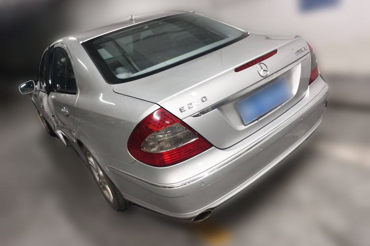Used Mercedes-Benz E-Class 2007 E 230 Fashion Model Rear Left 45 Deg