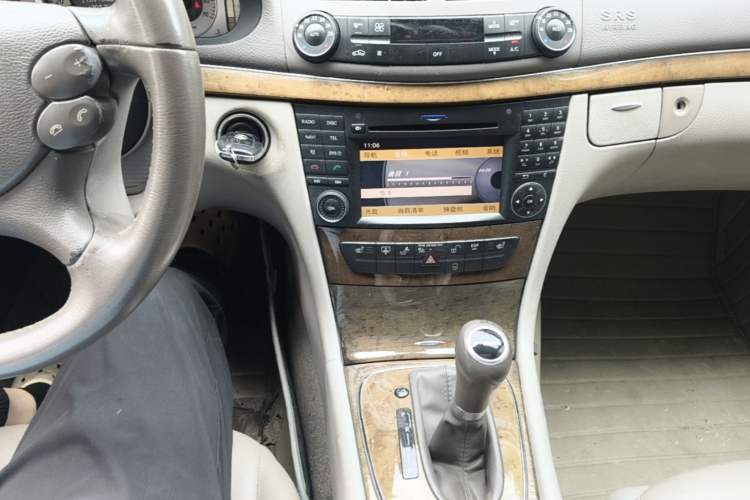 Used Mercedes-Benz E-Class 2008 E 230 Fashion Model Audio And AC Panel
