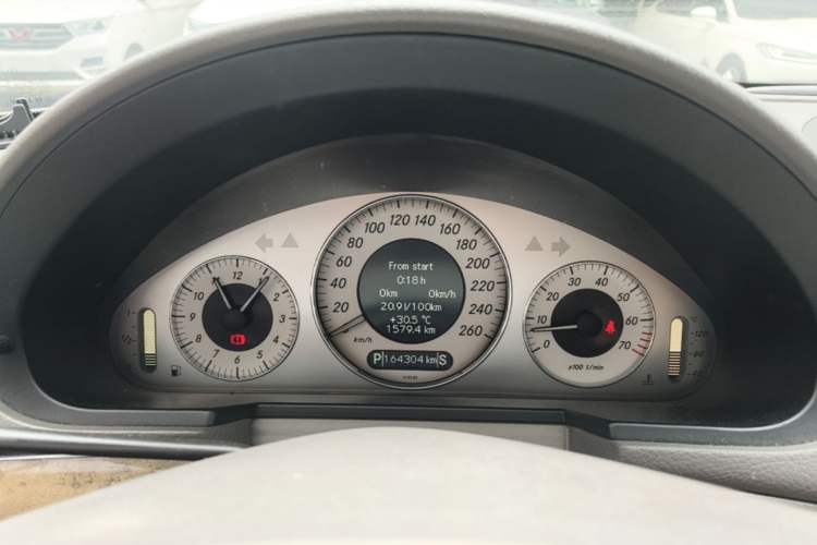 Used Mercedes-Benz E-Class 2008 E 230 Fashion Model Instrument Cluster