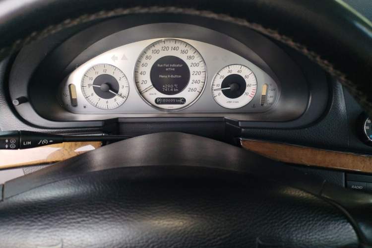 Used Mercedes-Benz E-Class 2008 E 230 Fashion Model Instrument Cluster