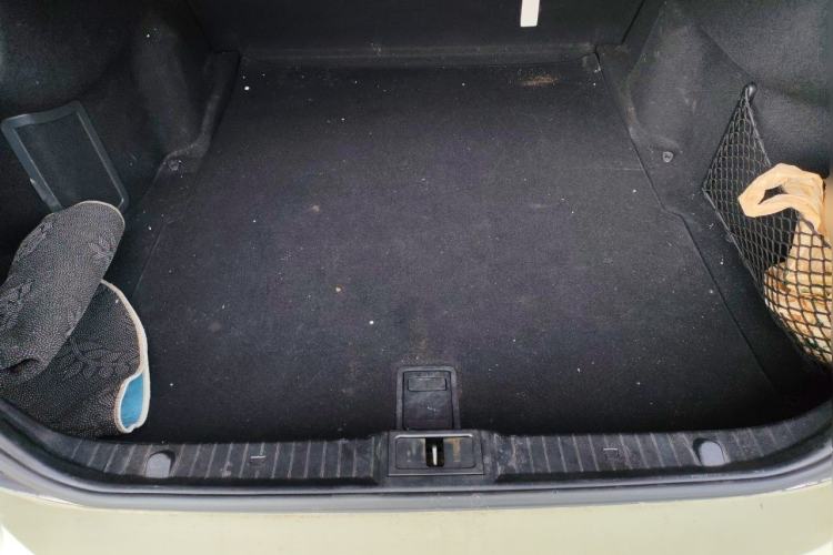 Used Mercedes-Benz E-Class 2008 E 230 Fashion Model Trunk