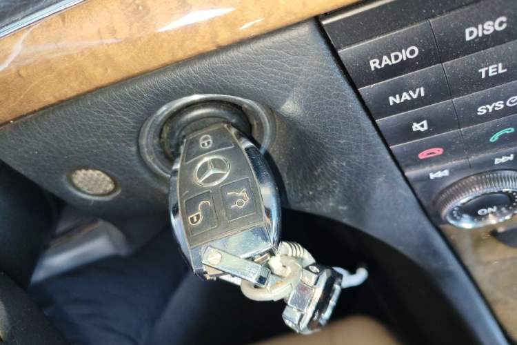 Used Mercedes-Benz E-Class 2008 E 230 Fashion Model Vehicle Key